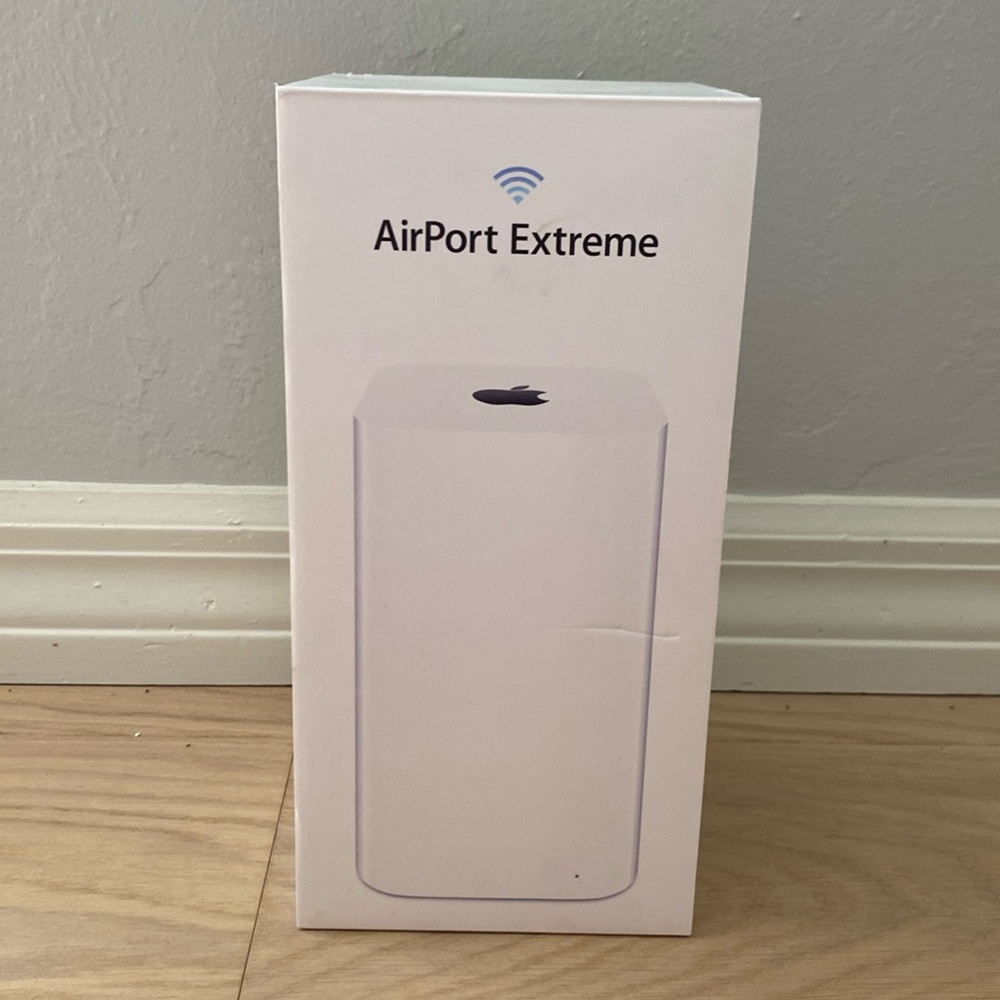NWT Apple Airport Extreme